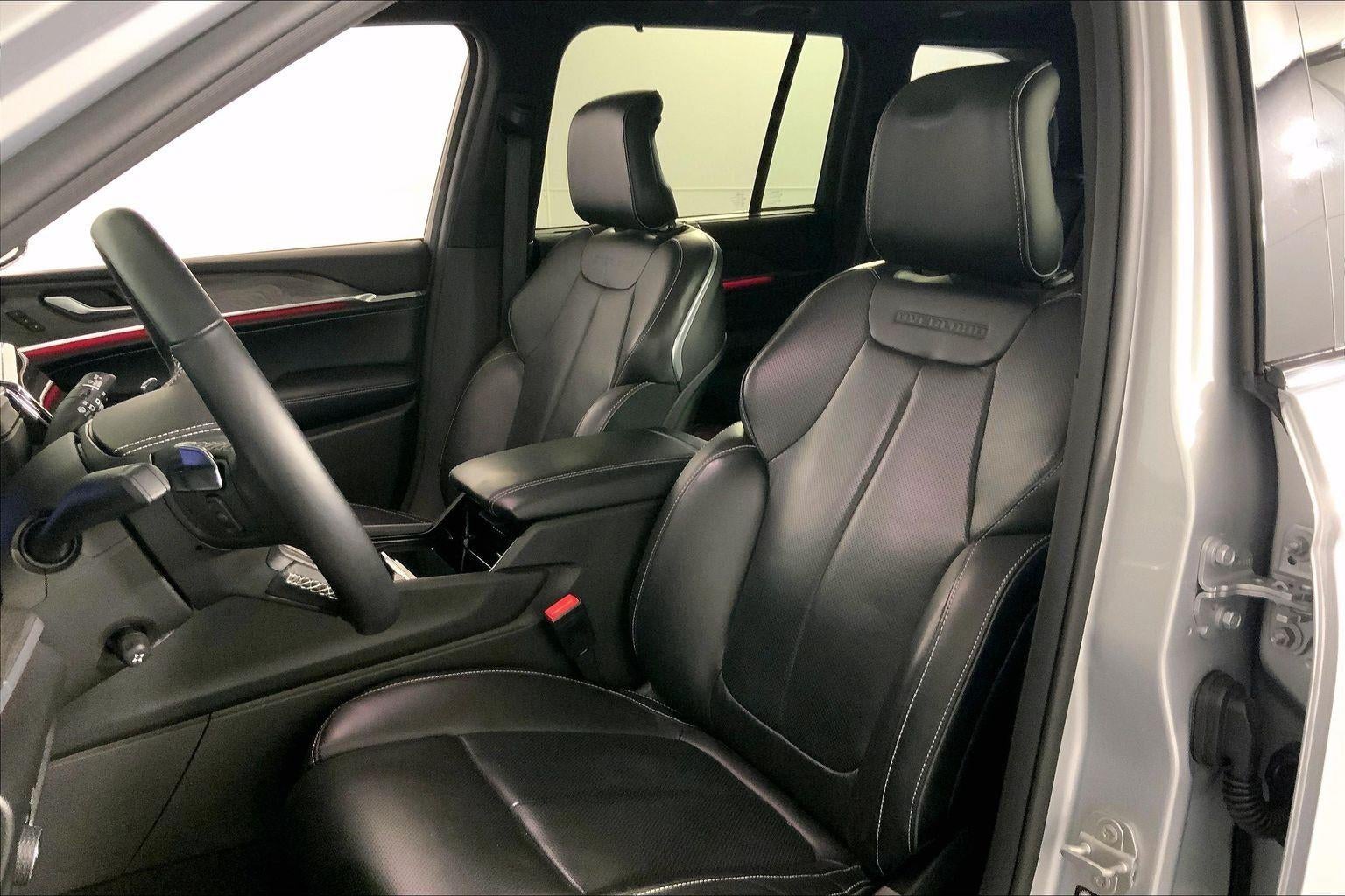 2022 Jeep Grand Cherokee Overland