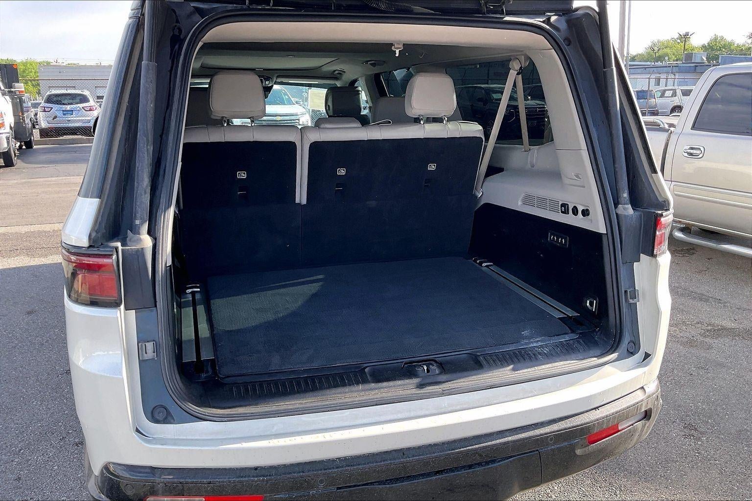 2023 Jeep Wagoneer L Series III