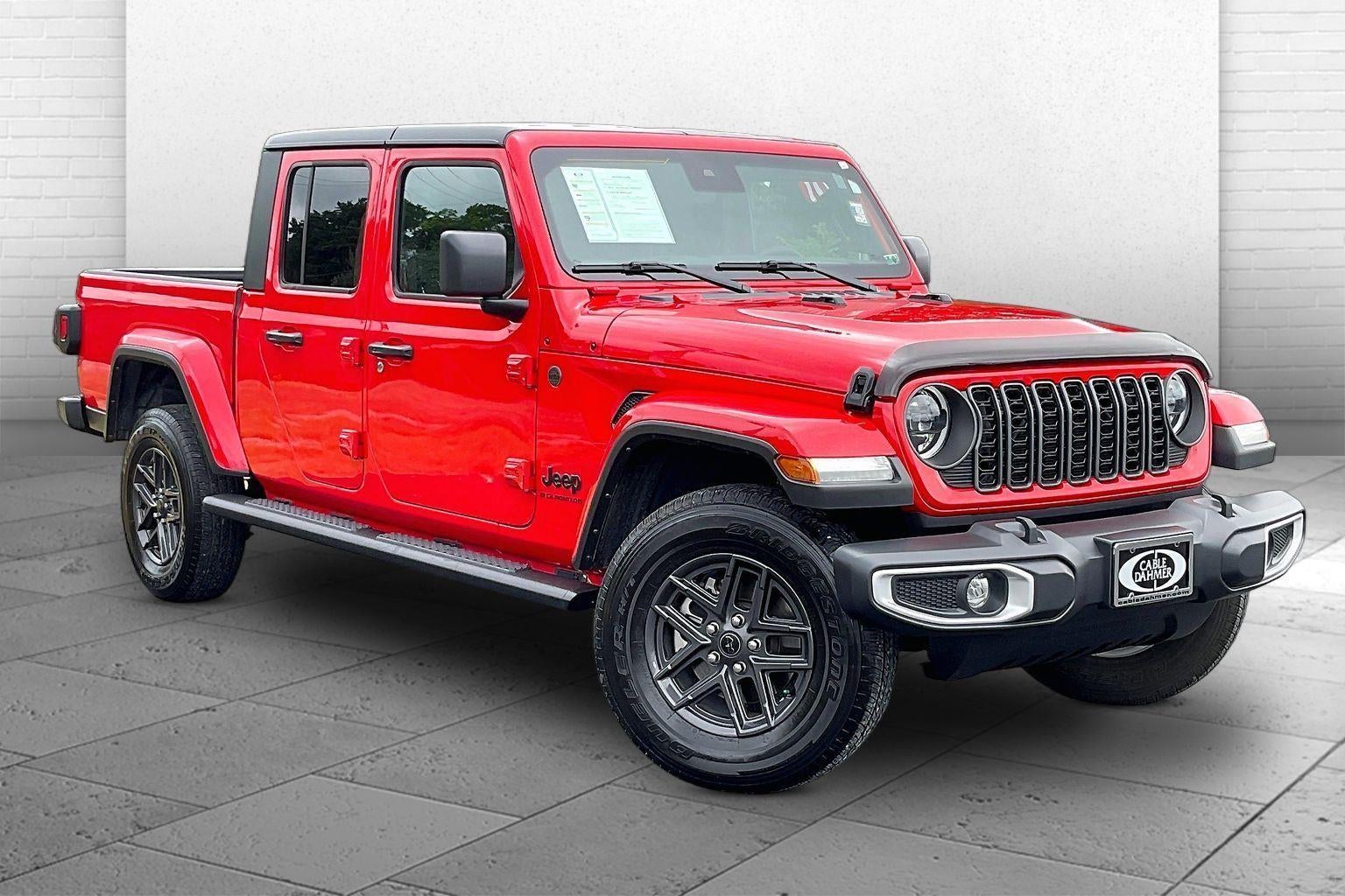 2024 Jeep Gladiator Sport S