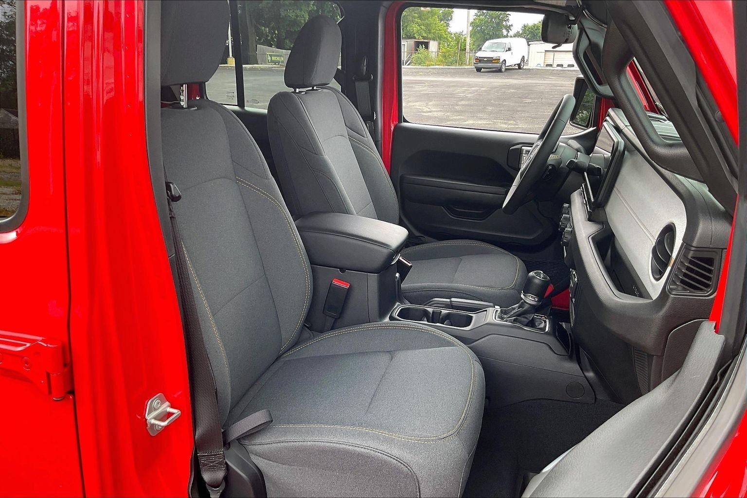 2024 Jeep Gladiator Sport S