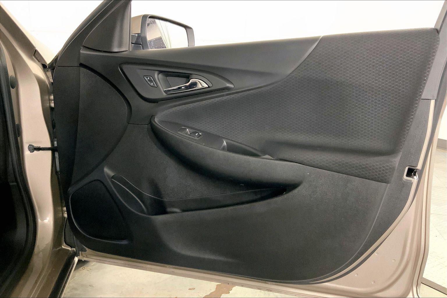 2025 Chevrolet Malibu LS