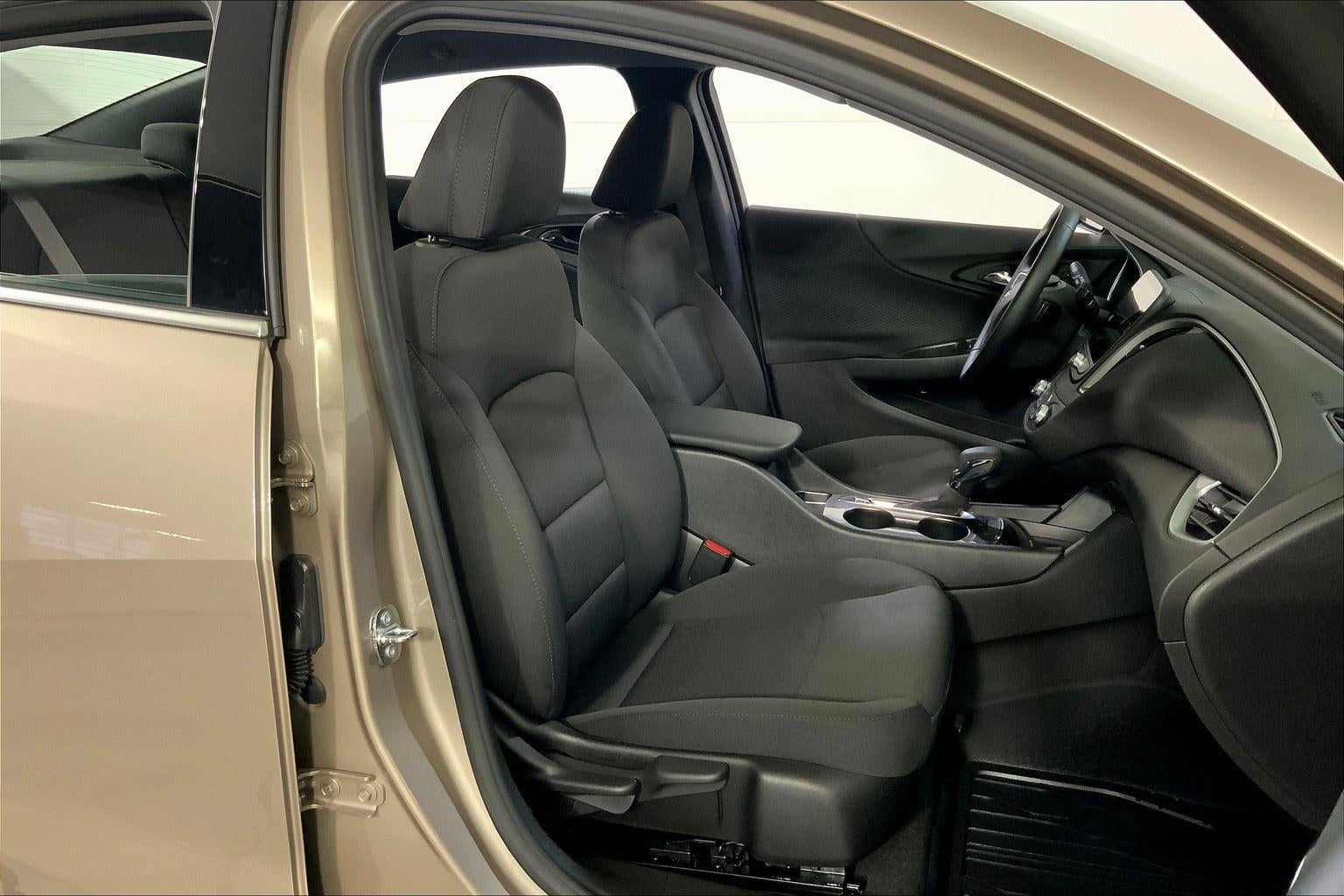 2023 Chevrolet Malibu RS