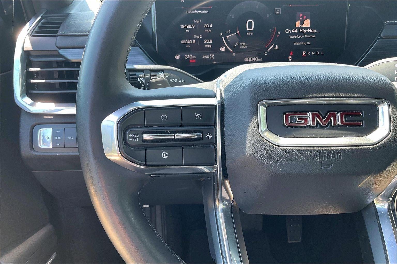 2024 GMC Acadia Elevation