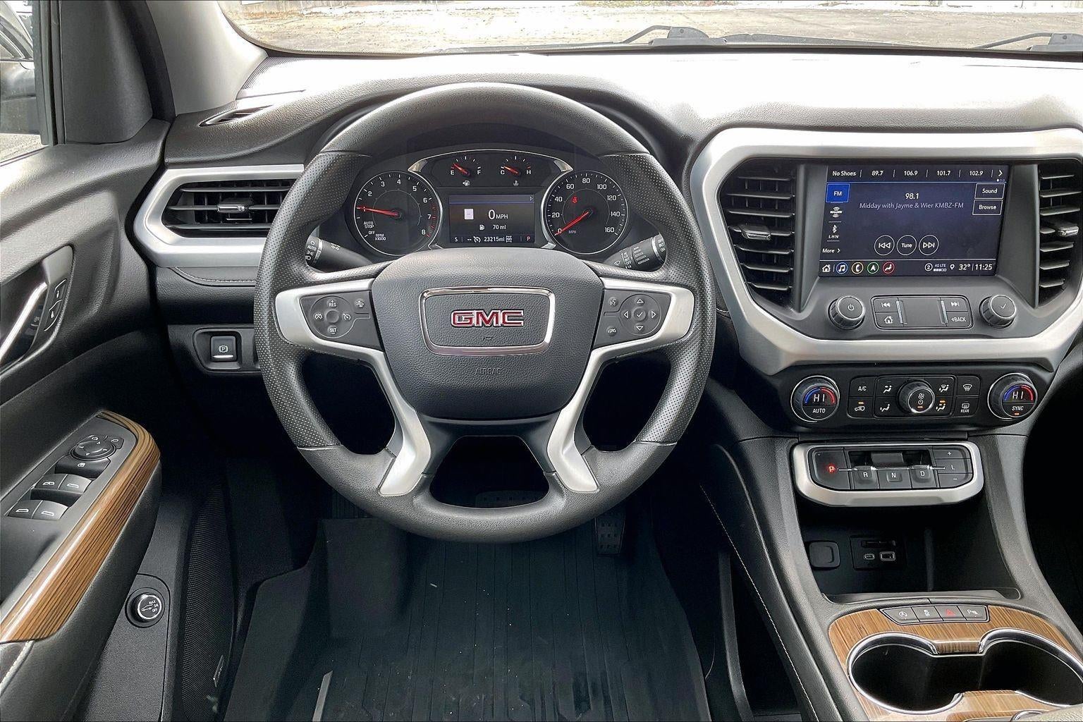 2023 GMC Acadia SLE