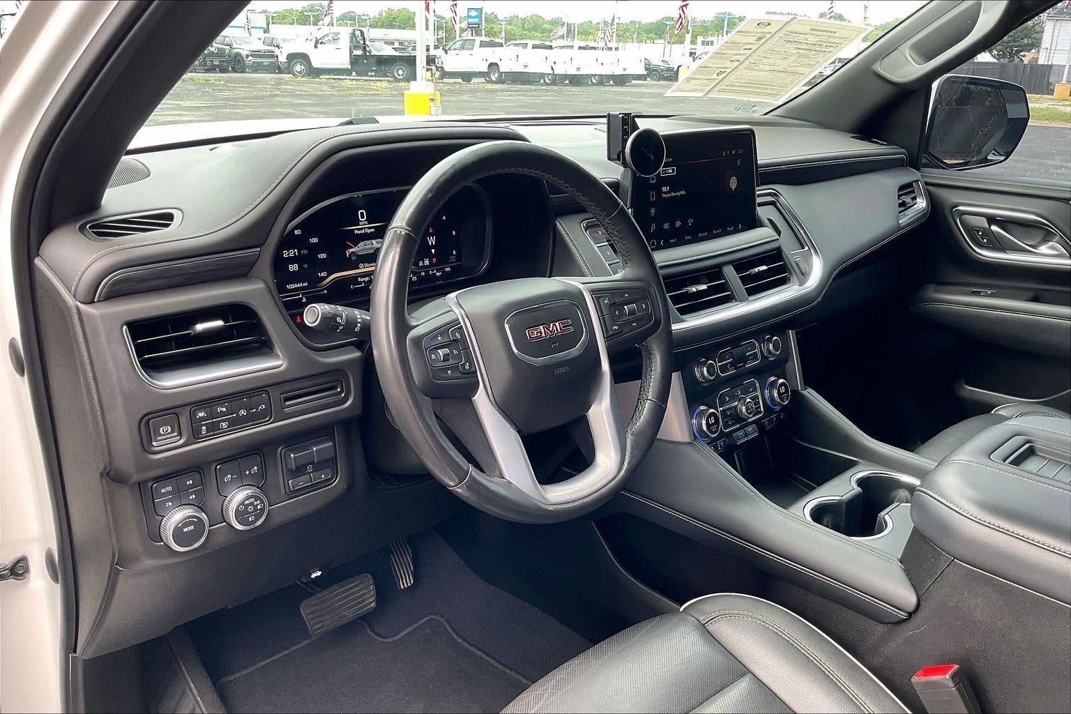 2022 GMC Yukon SLT