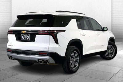 2024 Chevrolet Traverse LT