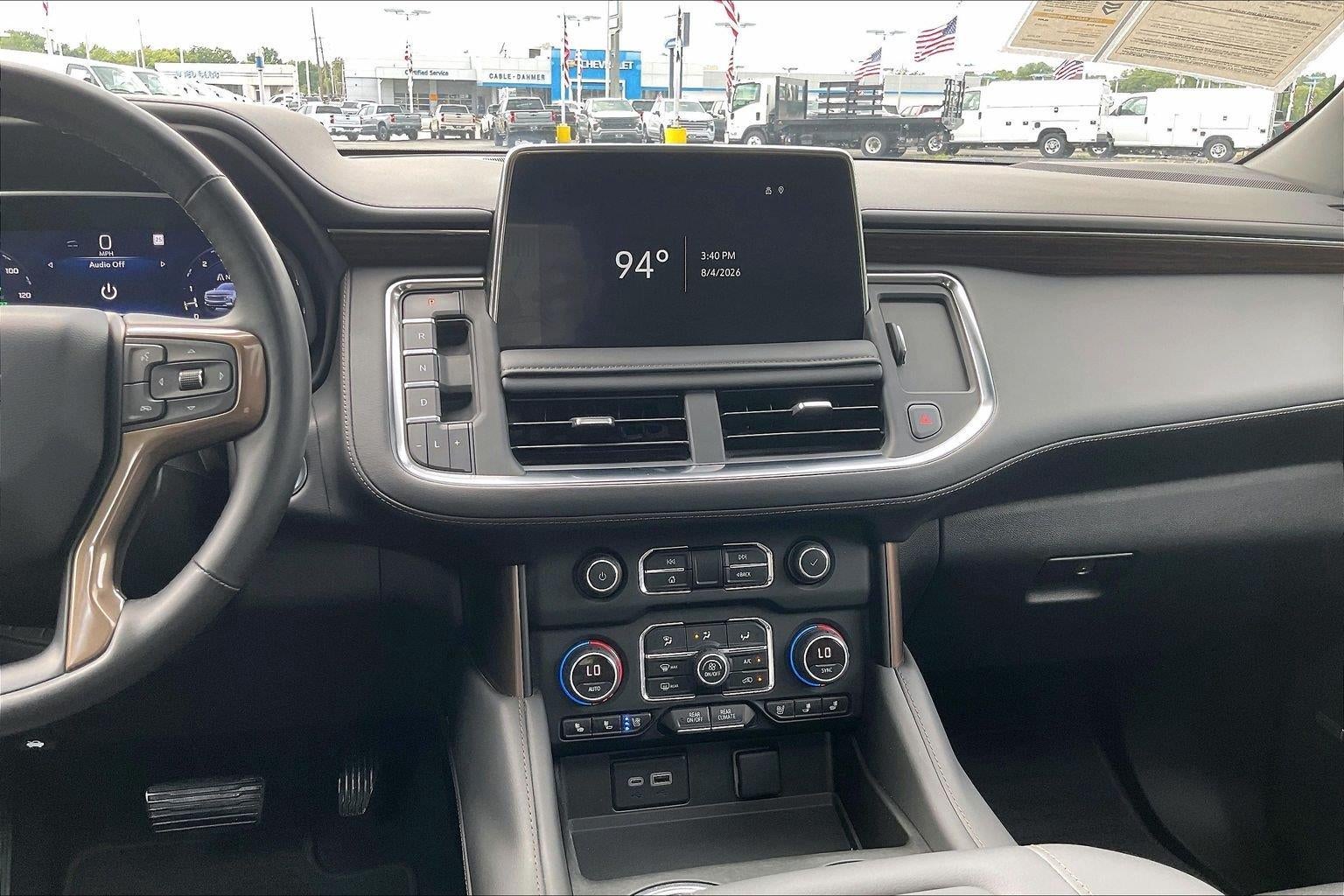 2023 Chevrolet Suburban High Country