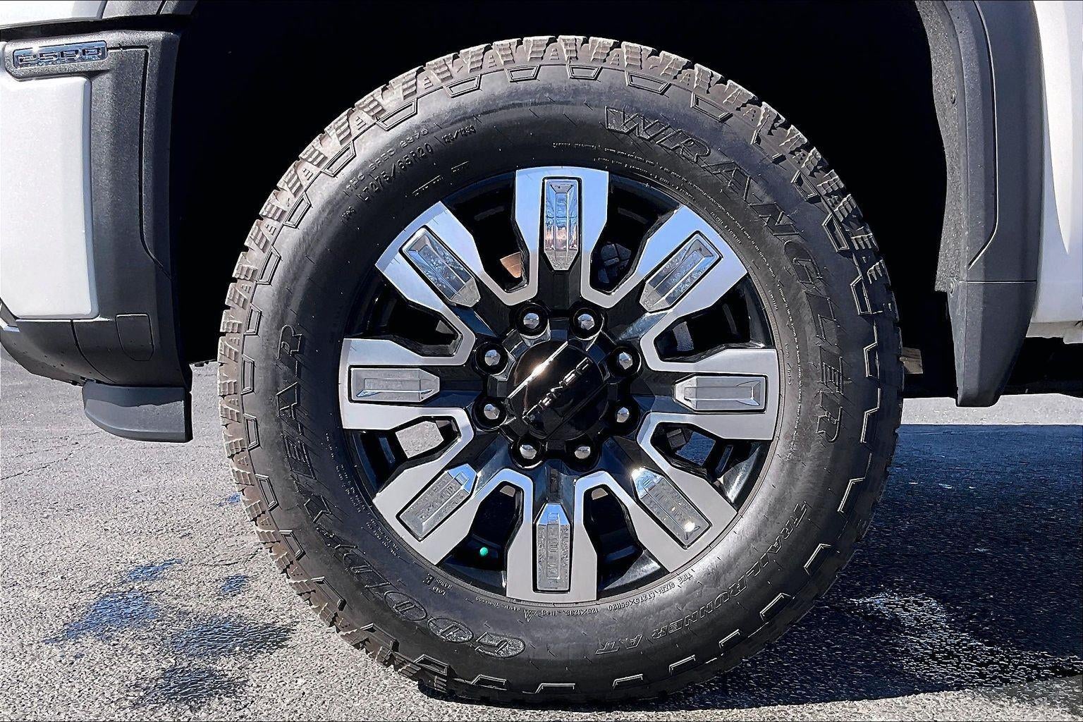 2025 GMC Sierra 2500 HD Denali