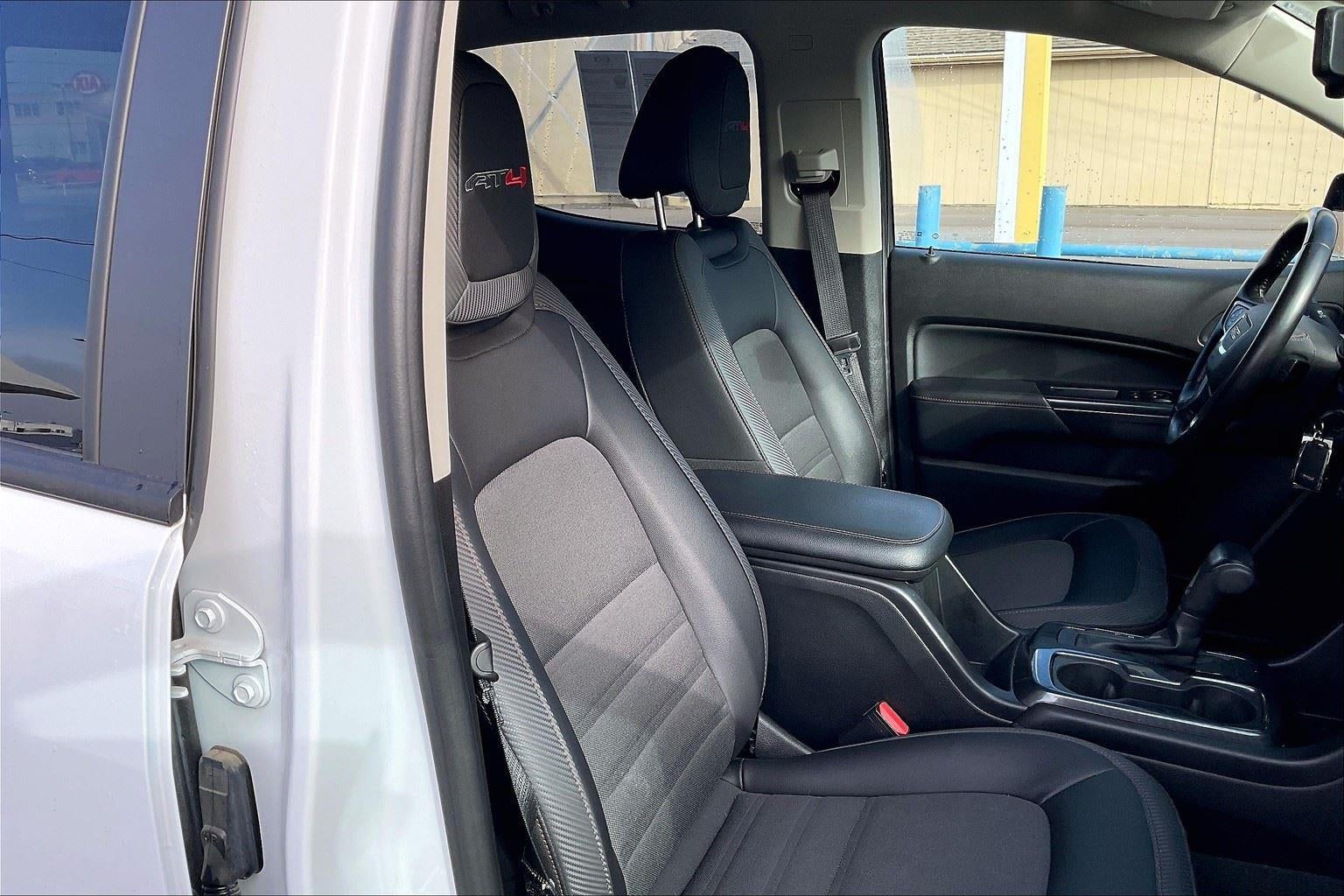 2021 GMC Canyon 4WD AT4 w/Cloth