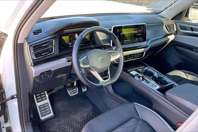 2025 Volkswagen Atlas 2.0T Peak Edition