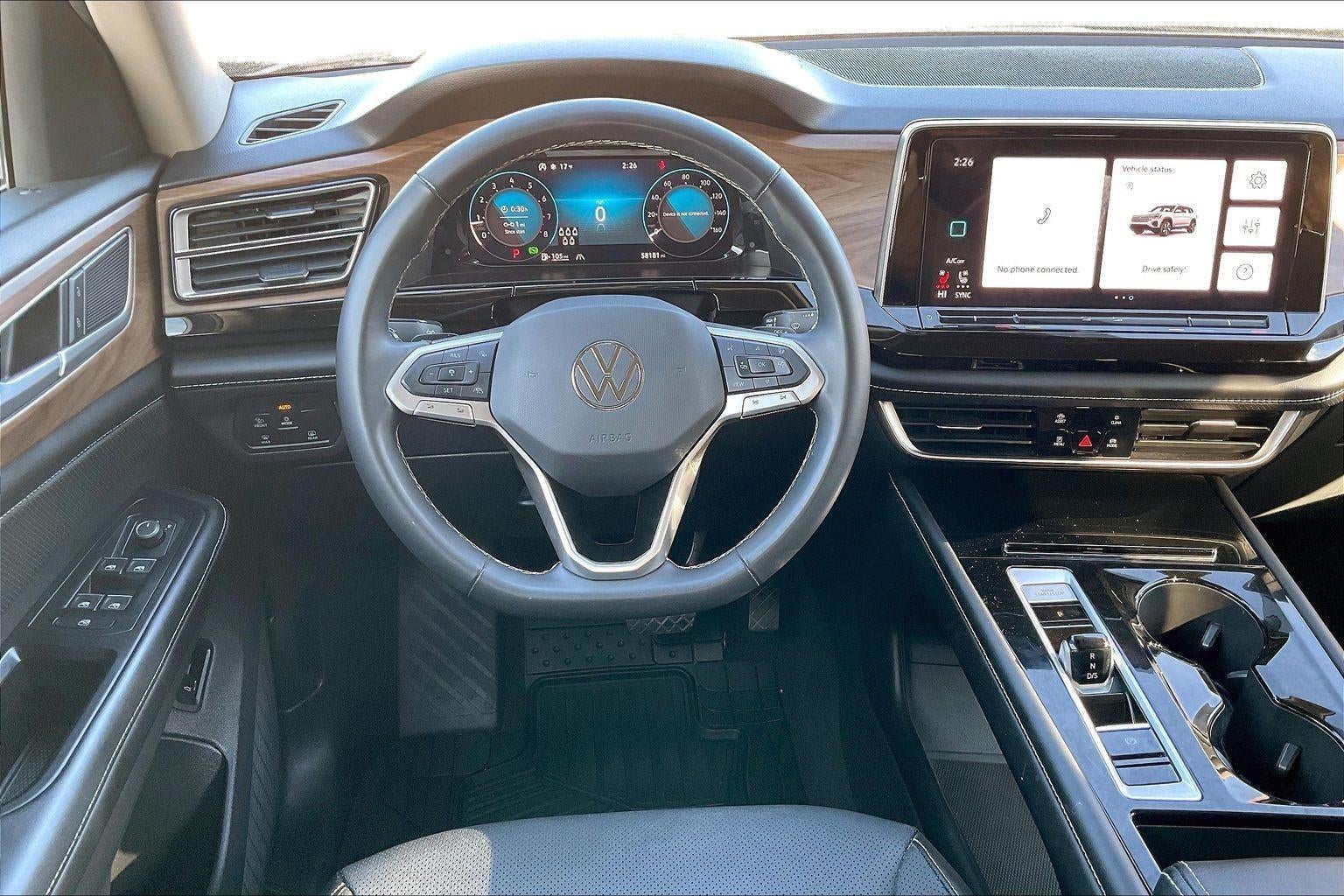 2024 Volkswagen Atlas 2.0T SE w/Technology