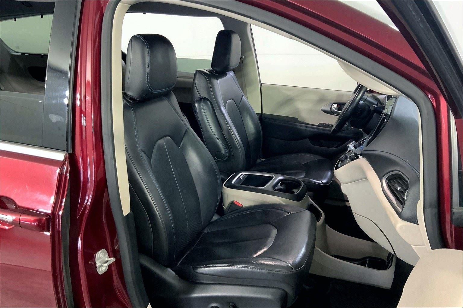 2021 Chrysler Pacifica Touring L