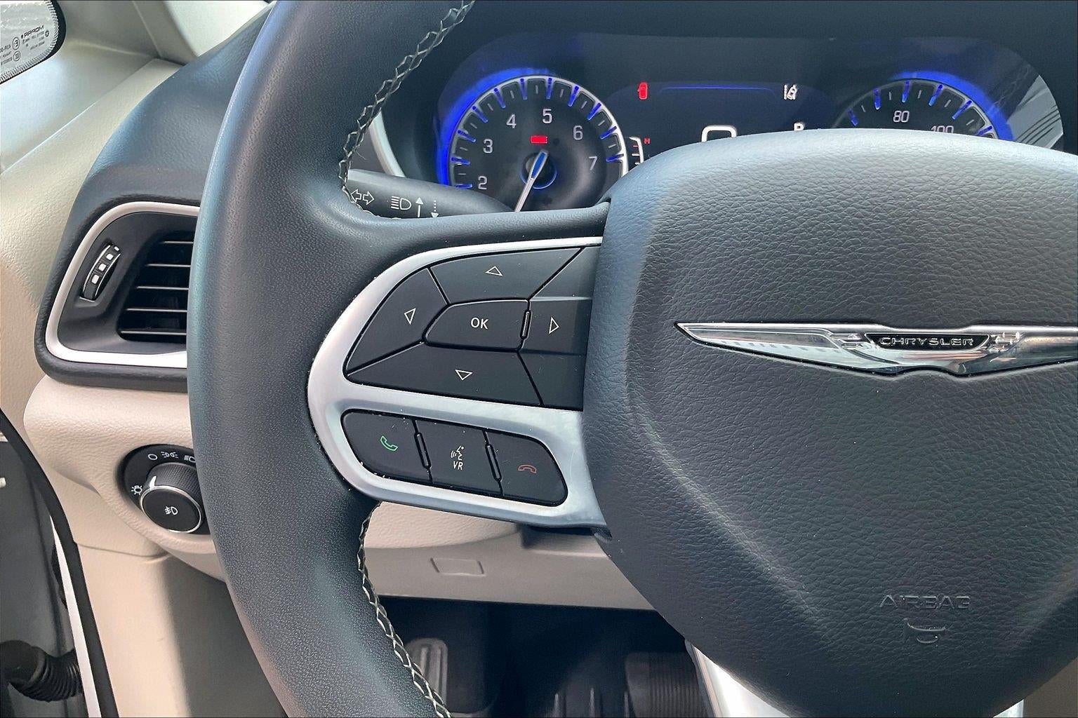 2022 Chrysler Pacifica Touring L