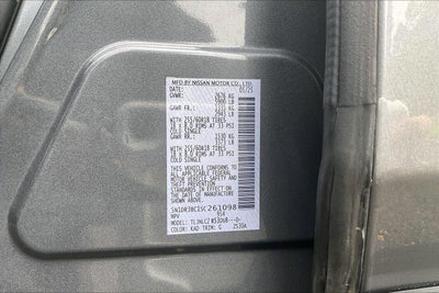 2025 Nissan Pathfinder SV