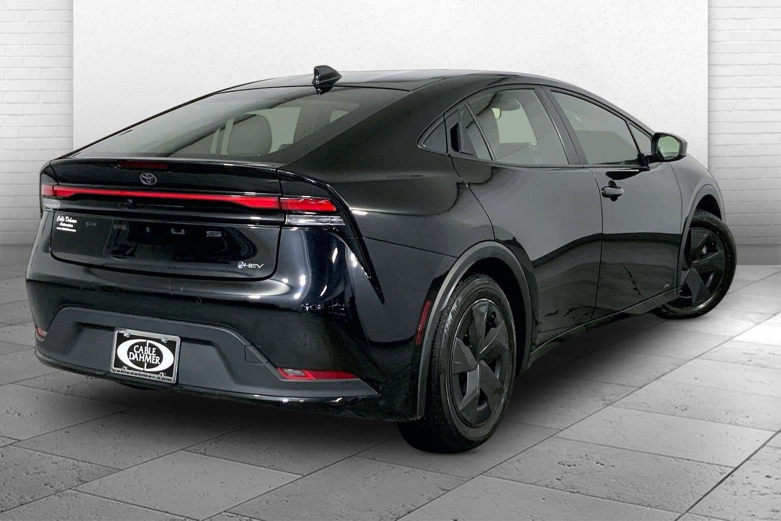 2025 Toyota Prius LE