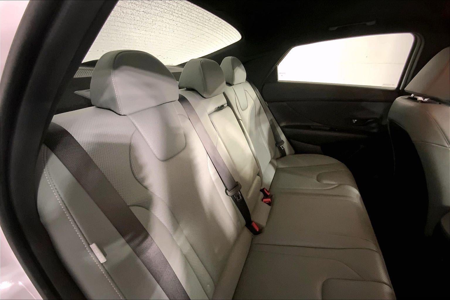 2025 Hyundai Elantra Hybrid Limited