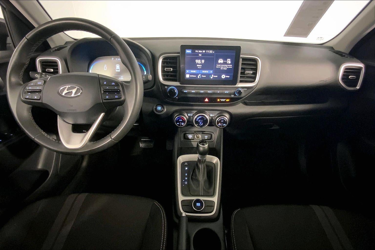 2025 Hyundai Venue SEL