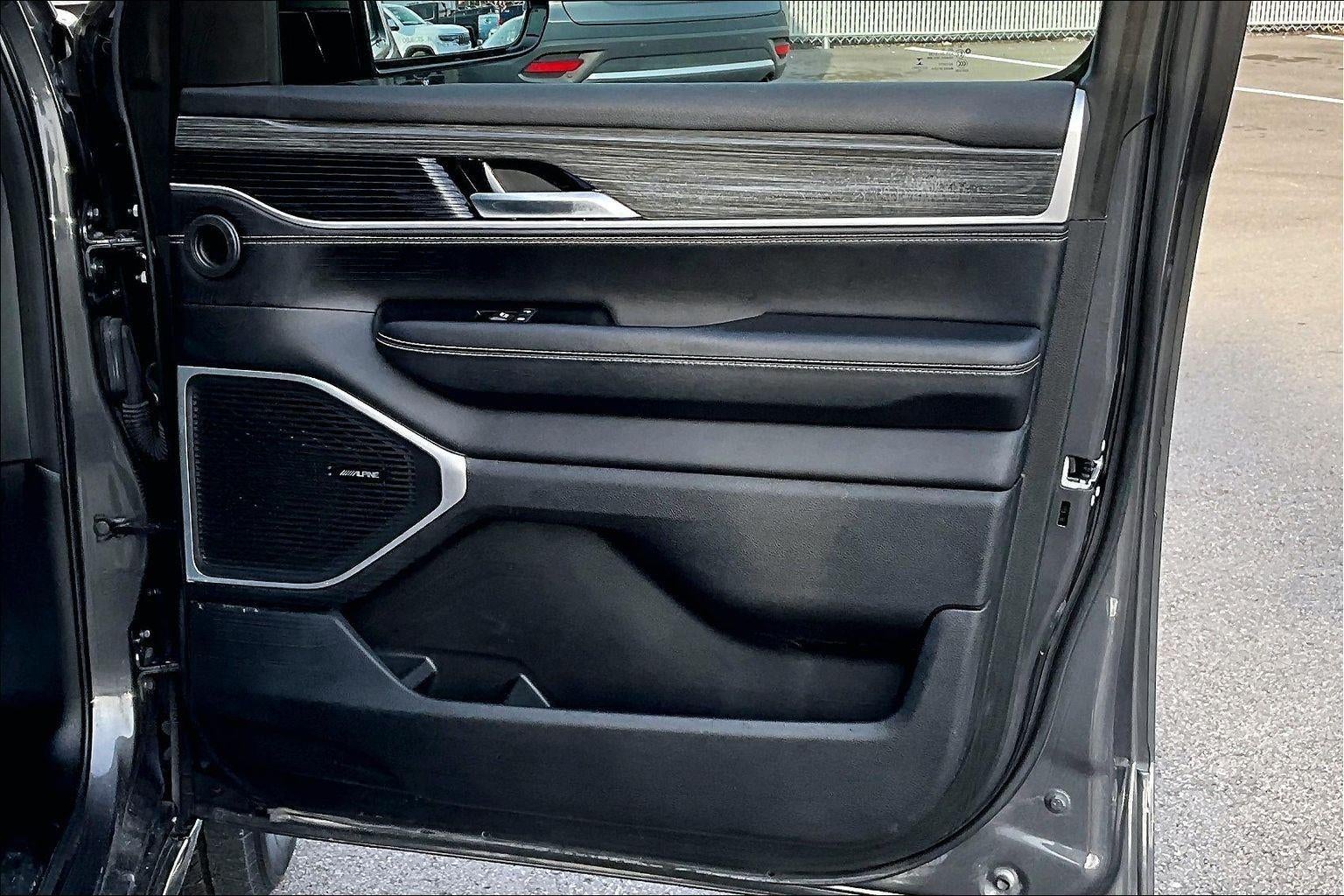 2022 Jeep Wagoneer Series III