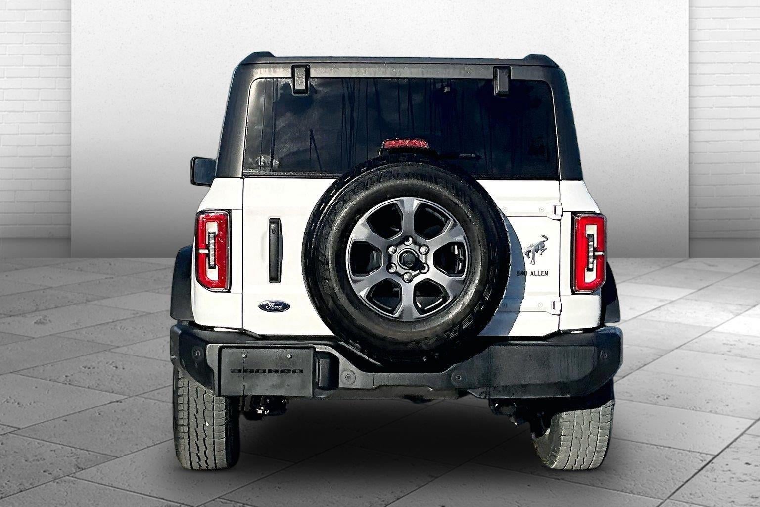 2023 Ford Bronco Base