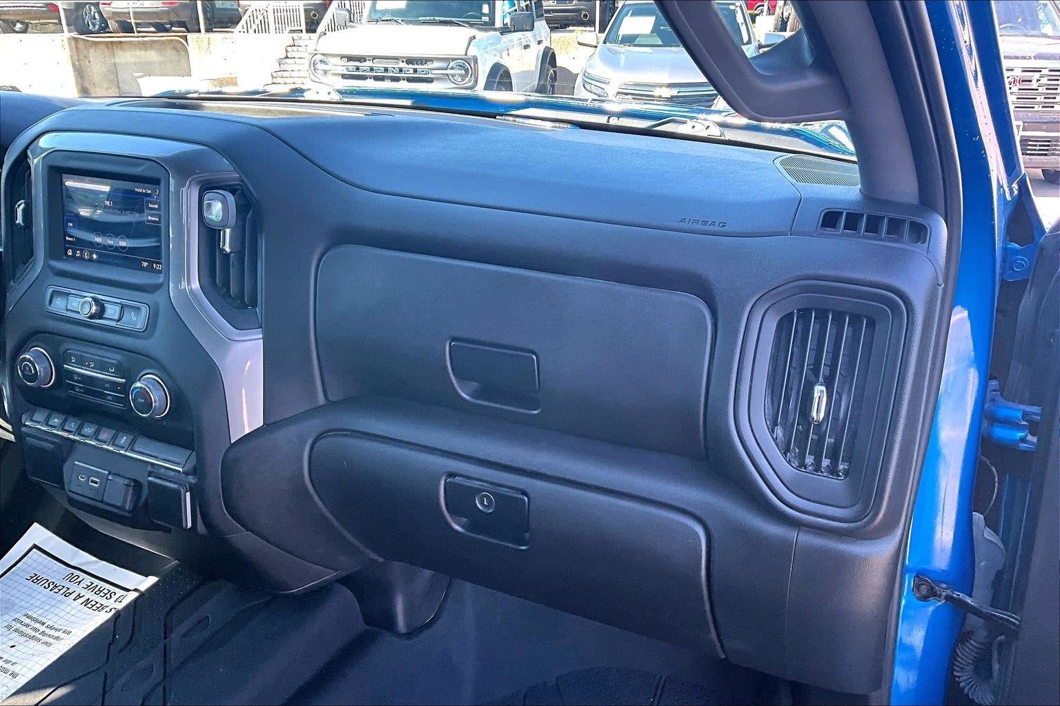 2022 Chevrolet Silverado 1500 Custom
