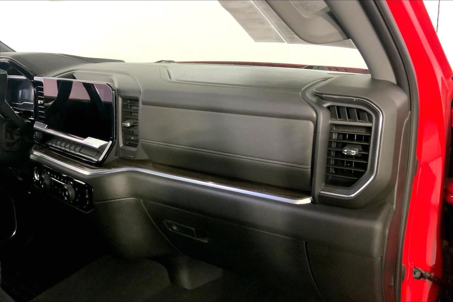 2022 Chevrolet Silverado 1500 LT (2FL)