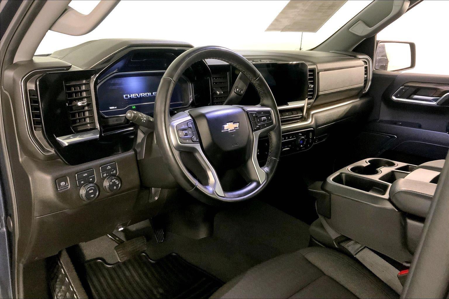 2024 Chevrolet Silverado 1500 LT (2FL)