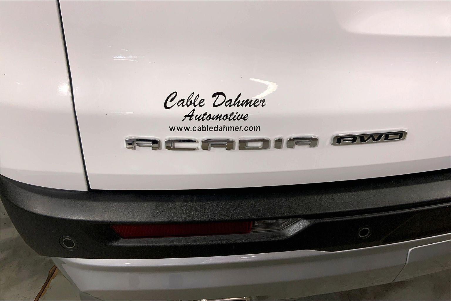 2025 GMC Acadia Elevation