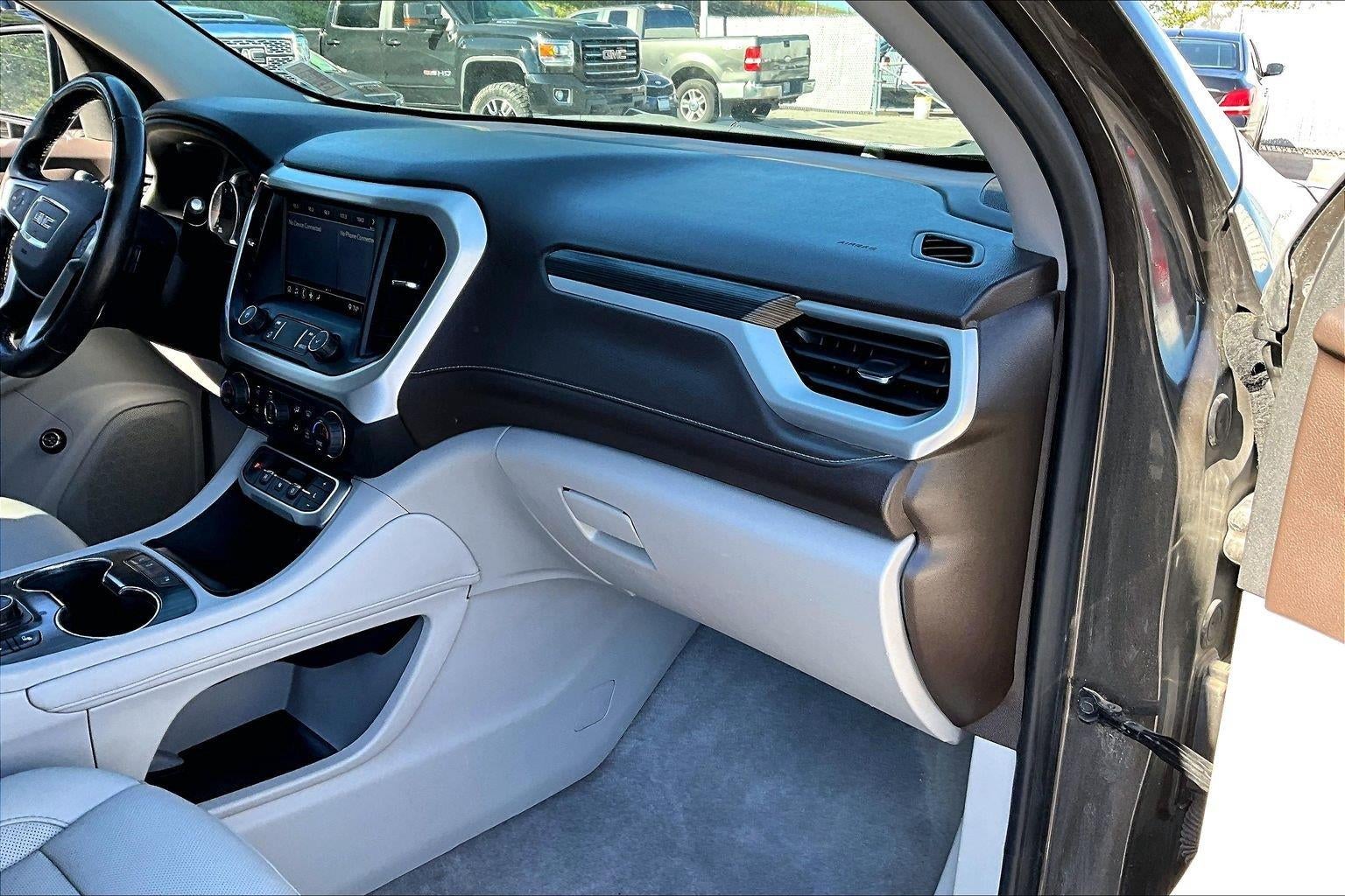 2020 GMC Acadia SLT
