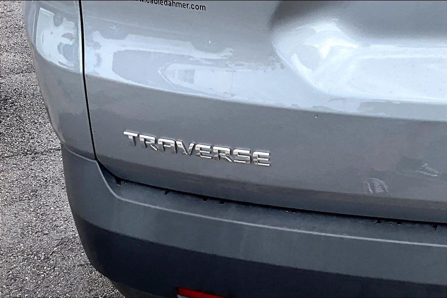 2023 Chevrolet Traverse LT Cloth