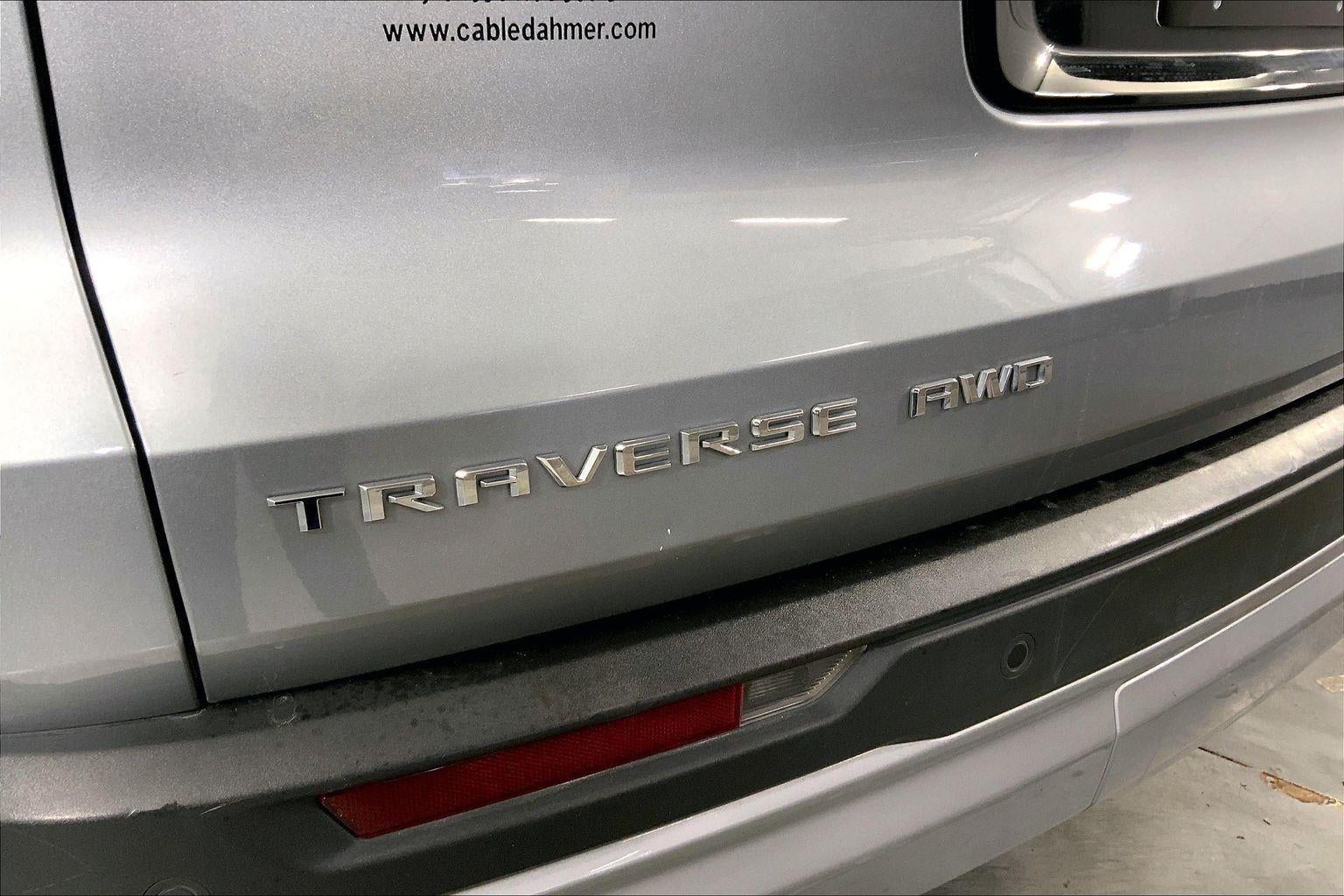 2024 Chevrolet Traverse LT