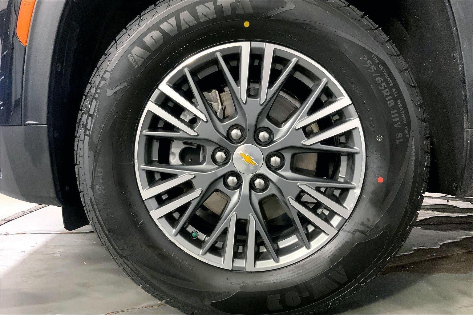 2024 Chevrolet Traverse LT