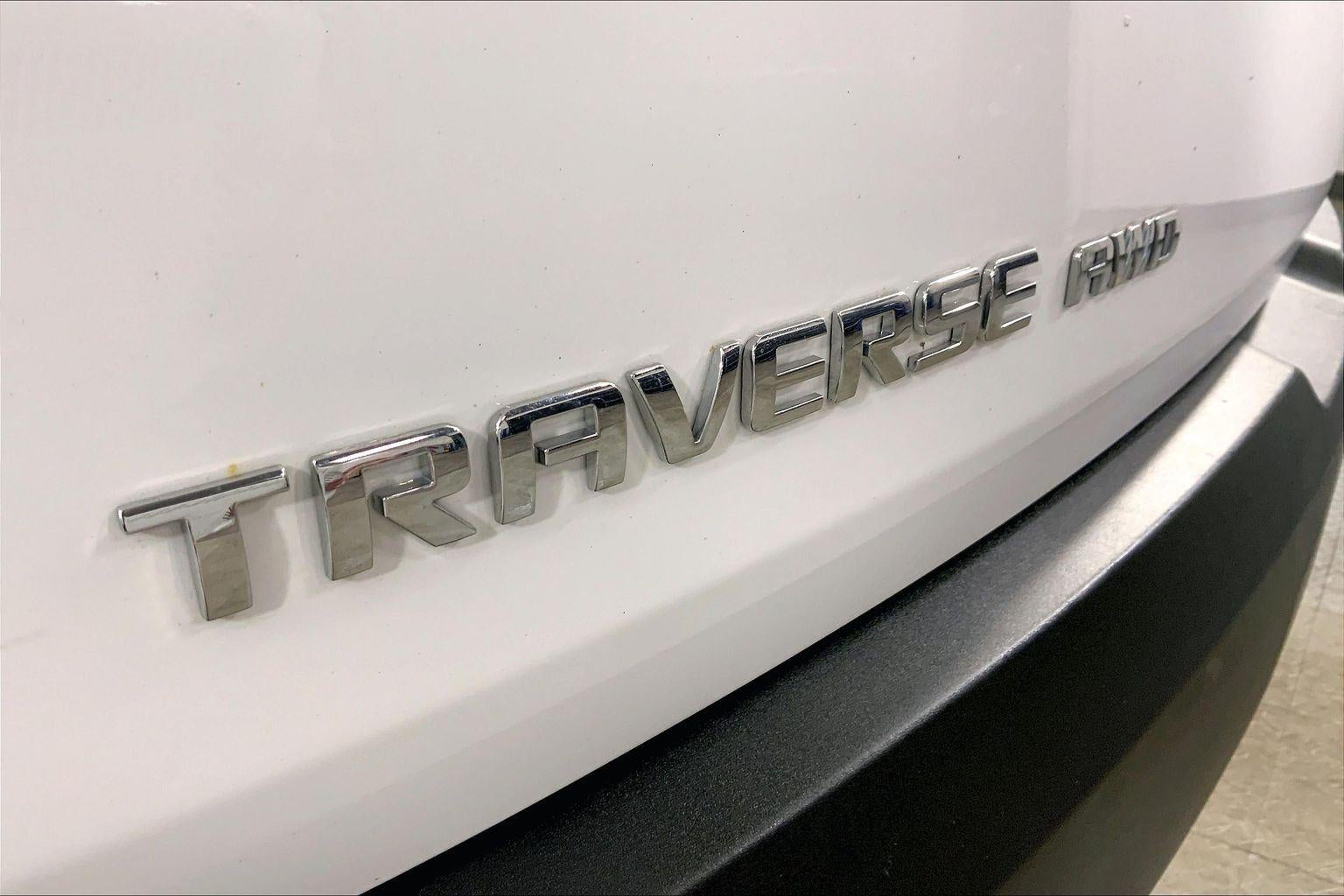 2023 Chevrolet Traverse LT Cloth