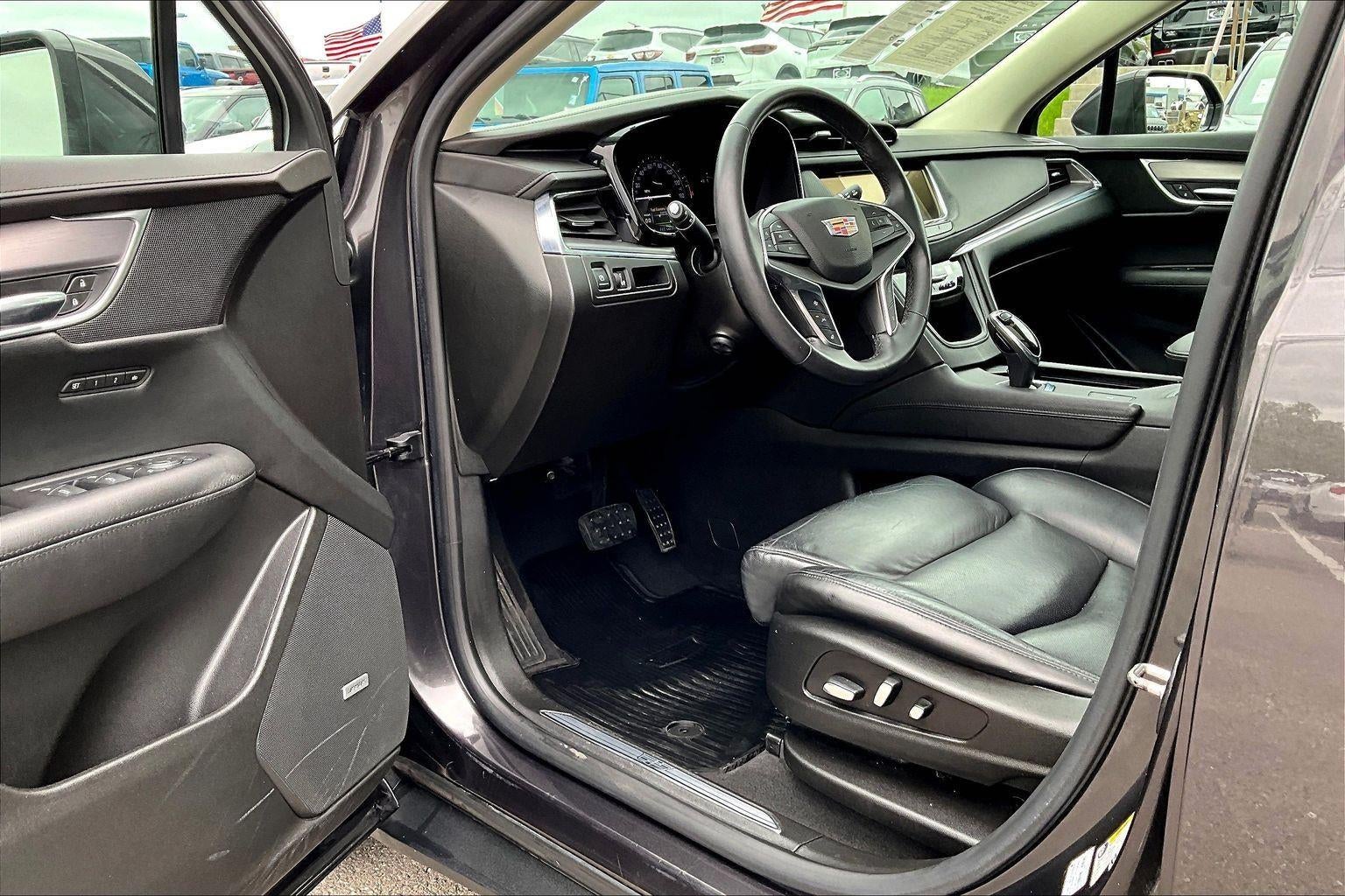 2017 Cadillac XT5 Luxury FWD