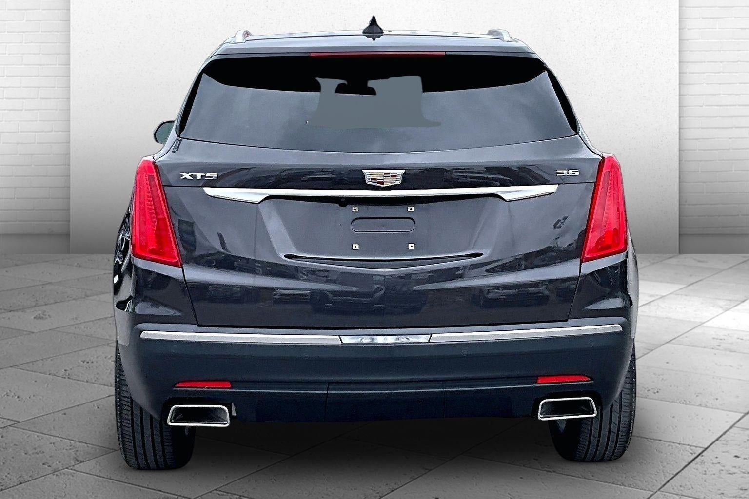 2017 Cadillac XT5 Luxury FWD