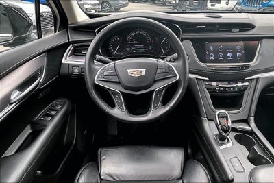 2017 Cadillac XT5 Luxury FWD