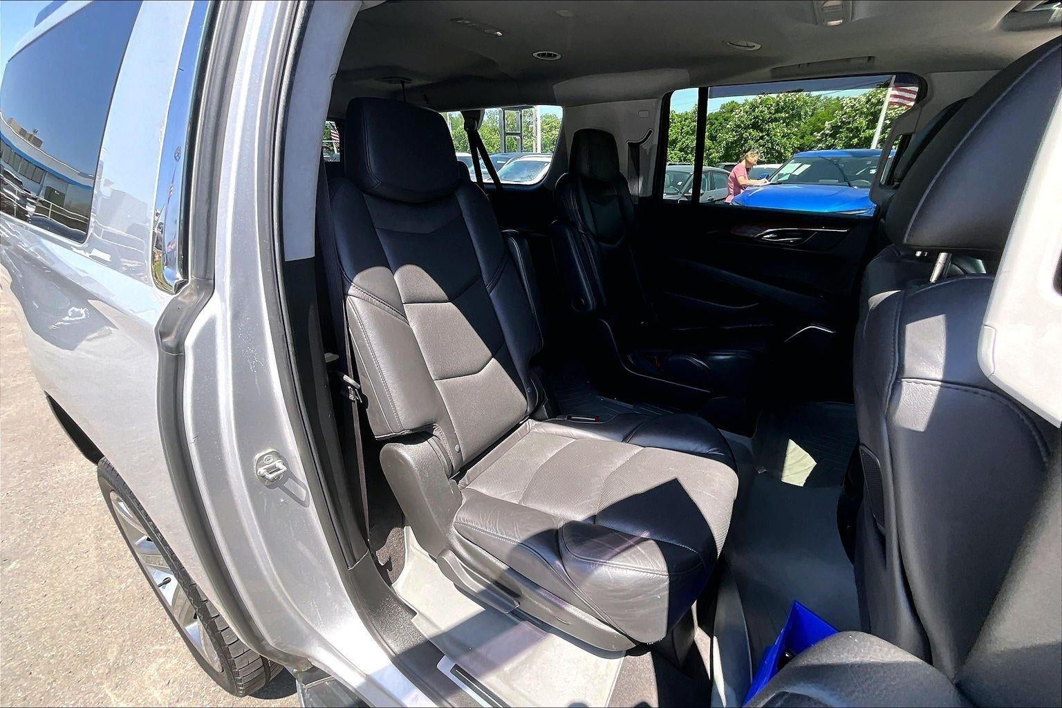 2020 Cadillac Escalade ESV Luxury