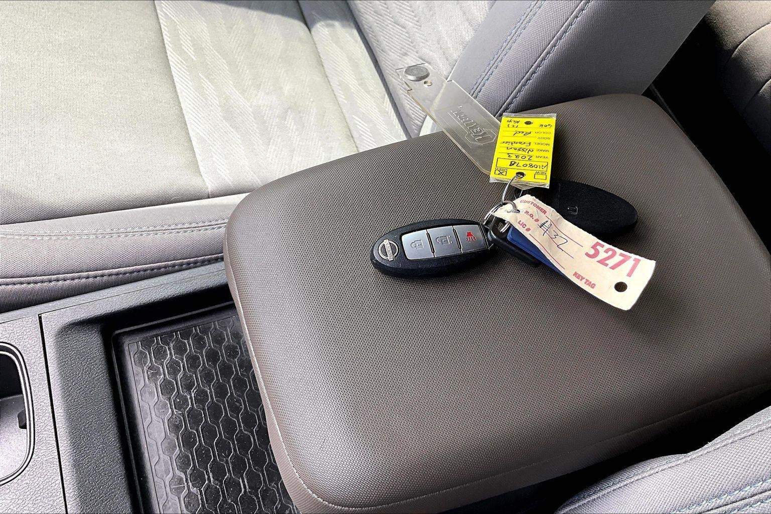 2023 Nissan Frontier SV