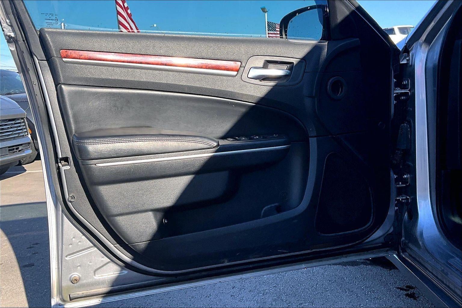 2014 Chrysler 300 4DR SDN LTD RWD