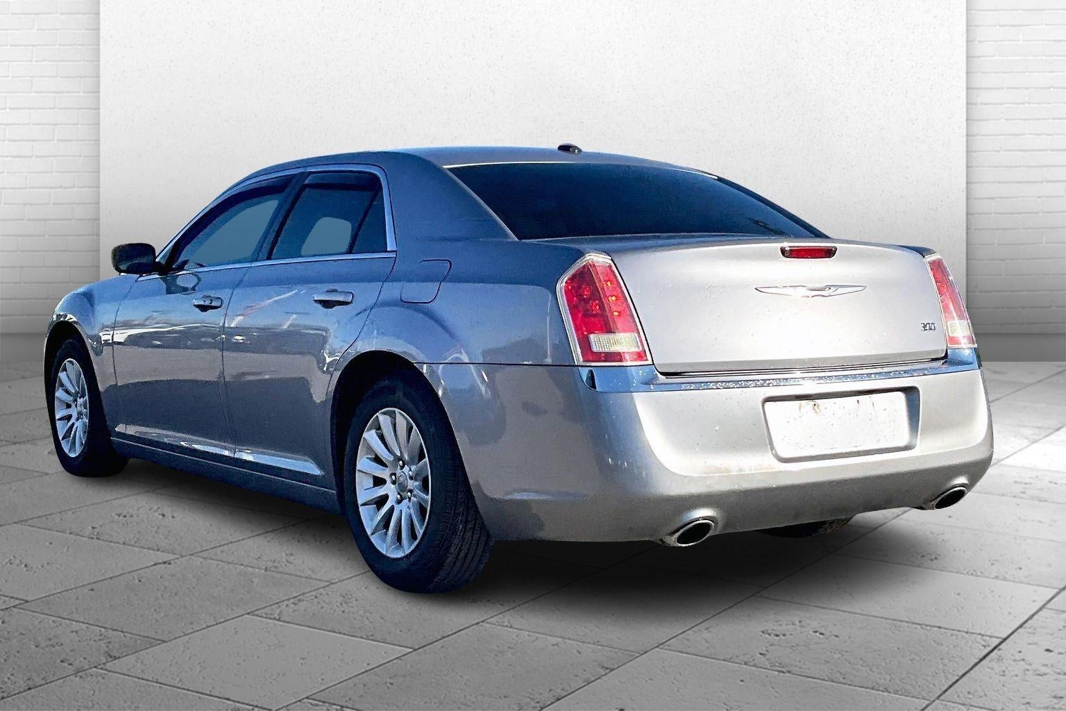 2014 Chrysler 300 4DR SDN LTD RWD