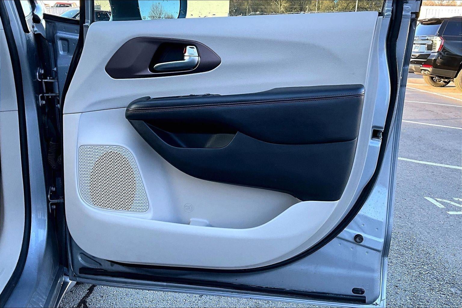 2019 Chrysler Pacifica Touring L