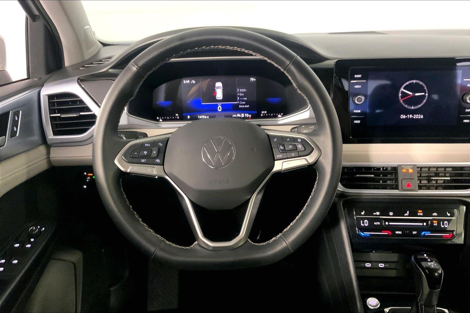 2025 Volkswagen Taos SE