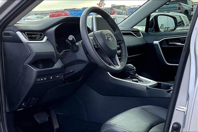 2024 Toyota RAV4 Hybrid XLE