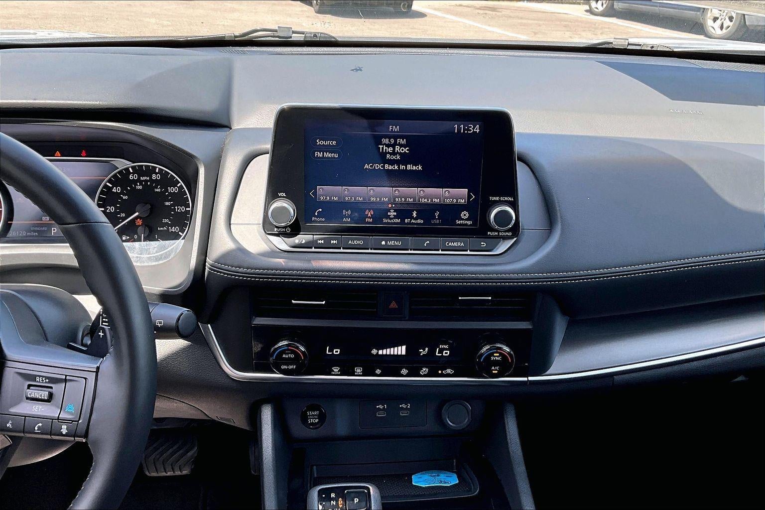 2025 Nissan Rogue SV