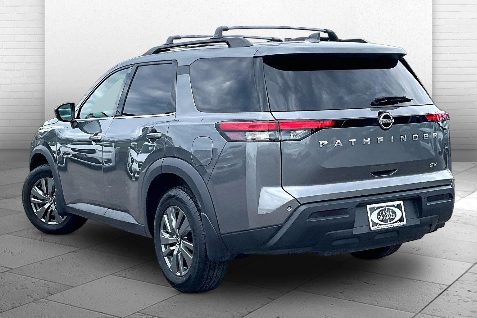 2023 Nissan Pathfinder SV