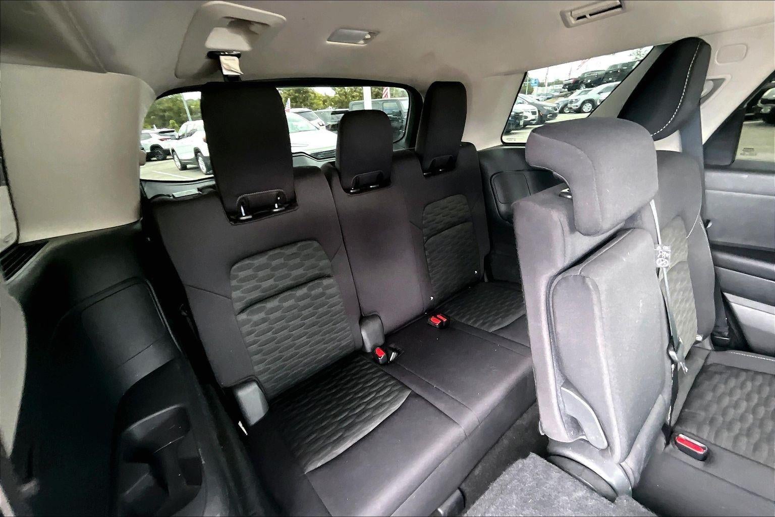 2023 Nissan Pathfinder SV
