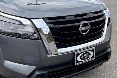 2023 Nissan Pathfinder SV