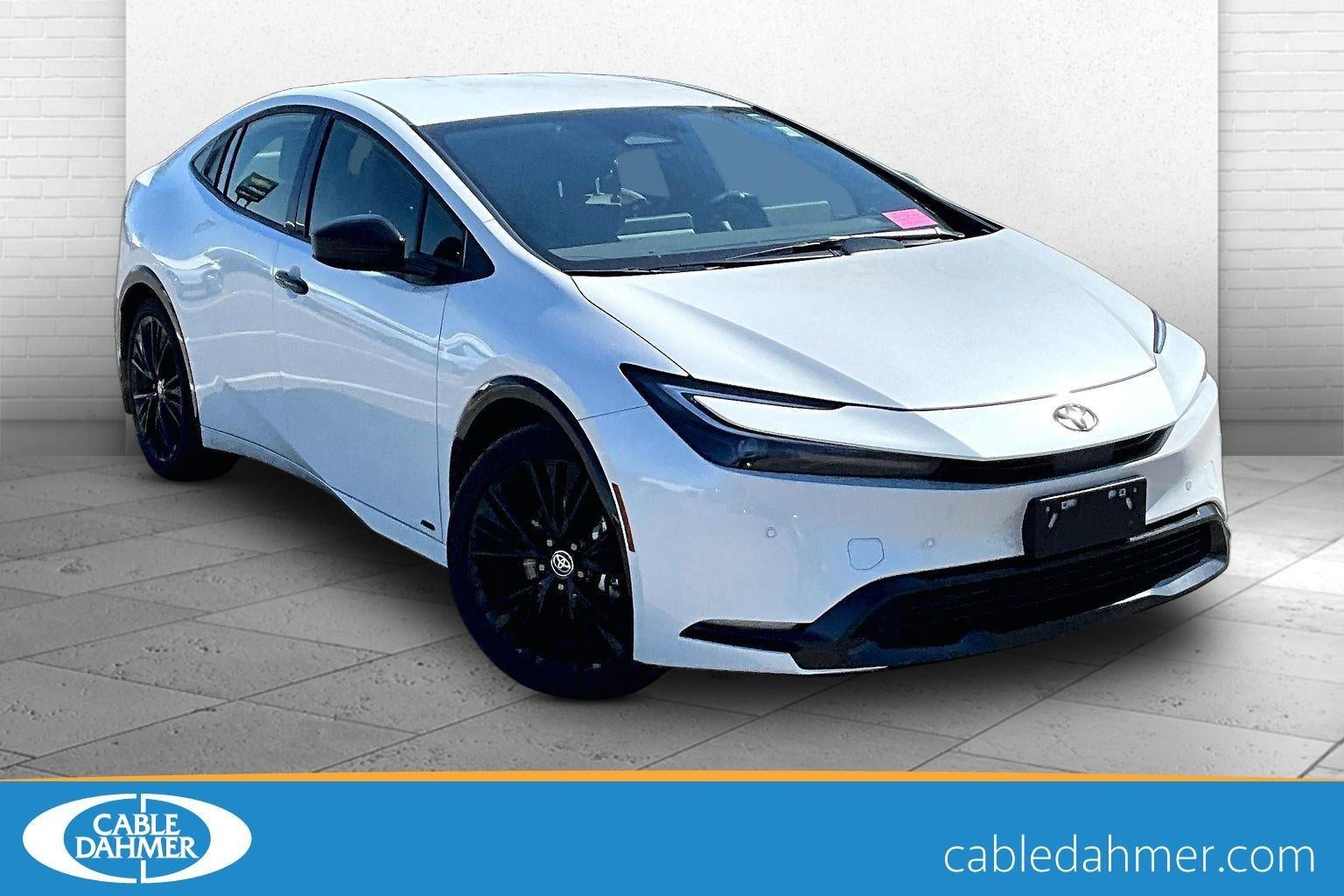 2025 Toyota Prius LE