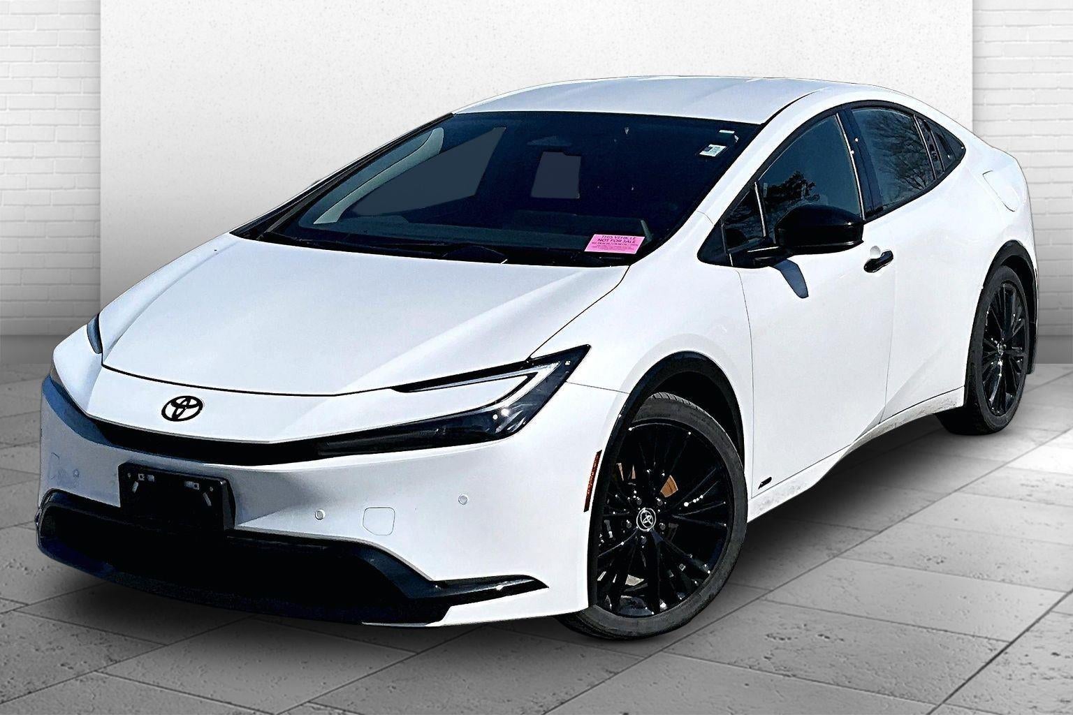 2025 Toyota Prius LE