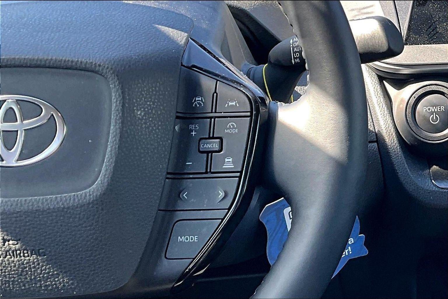 2025 Toyota Prius LE