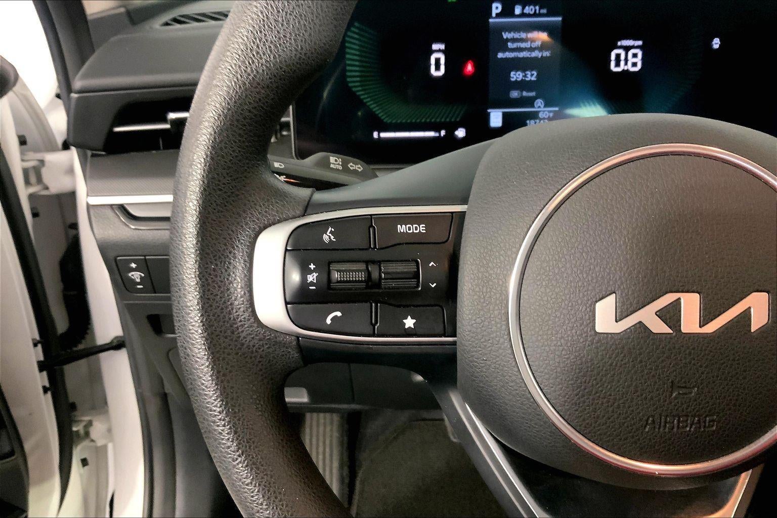 2025 Kia K5 LXS